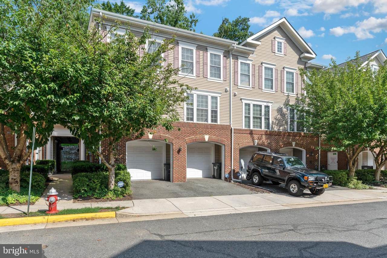 7117 Mason Grove Court - Photo 1