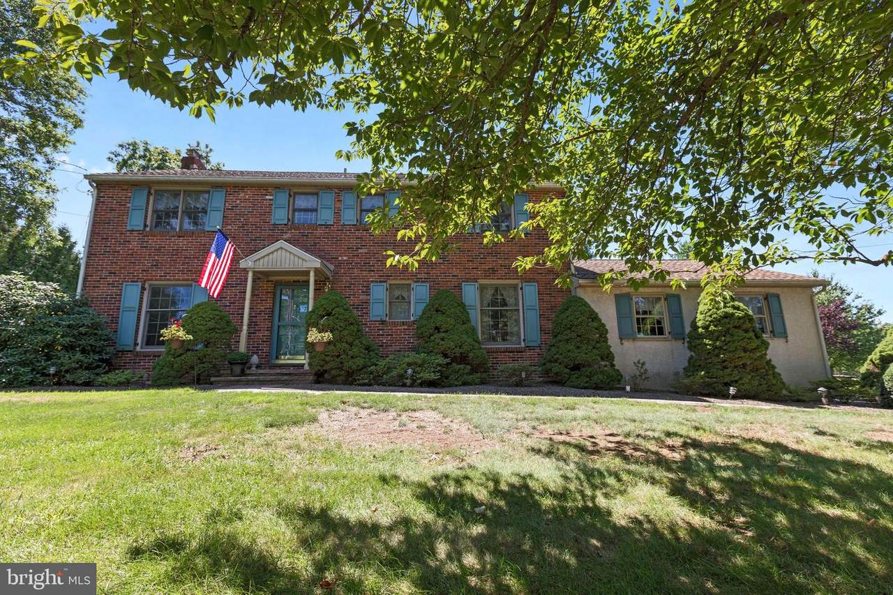 2858 Crest Terrace - Photo 1