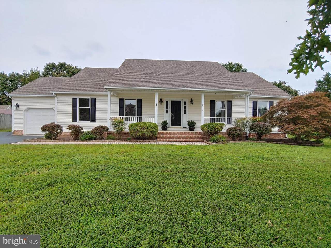 8510 Colony Circle - Photo 1