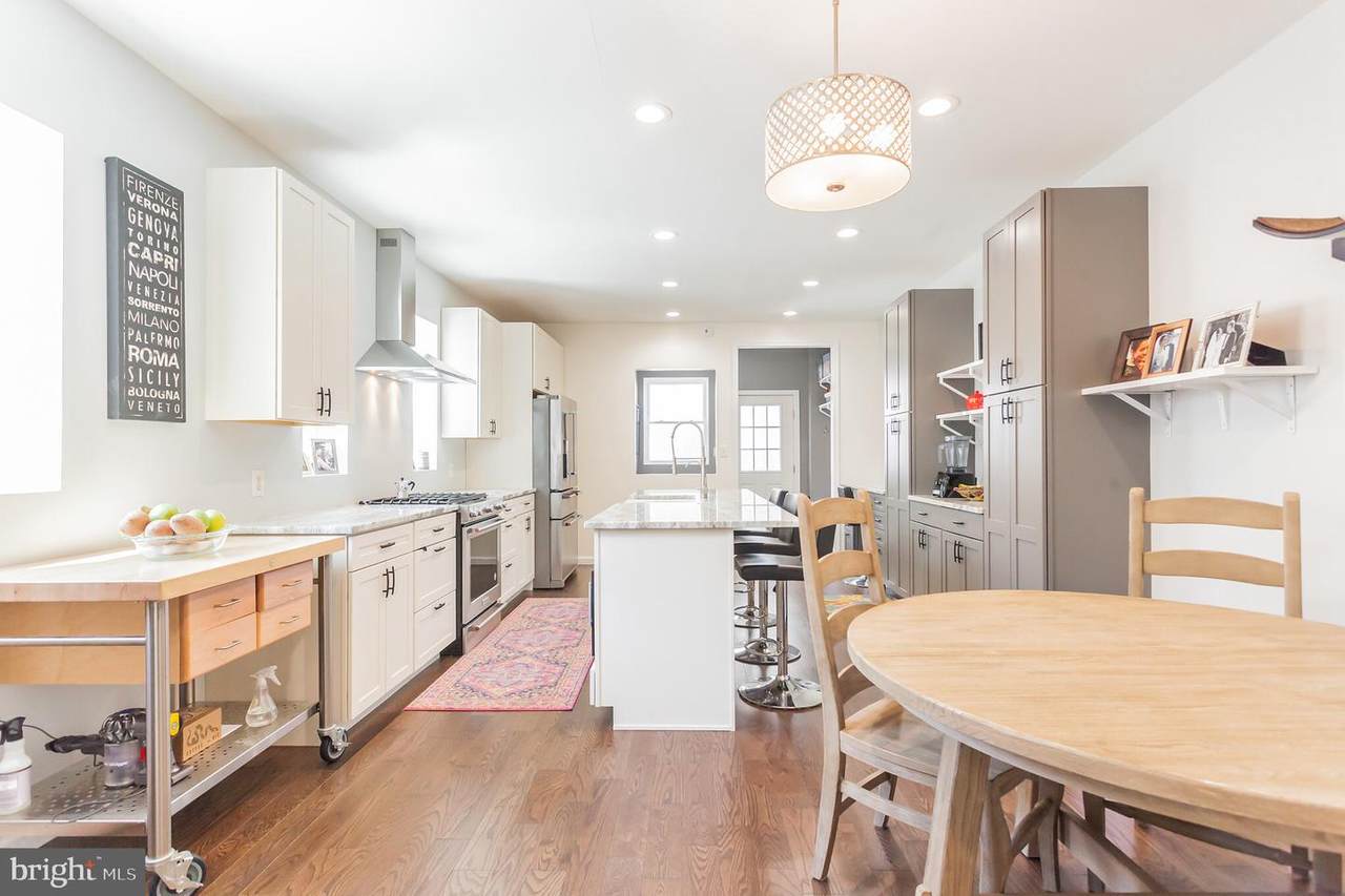 1710 Front Street - Photo 1
