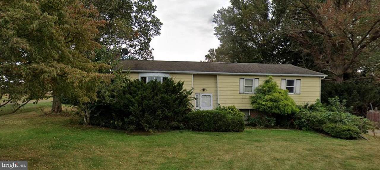 2504 Cherry Lane - Photo 1