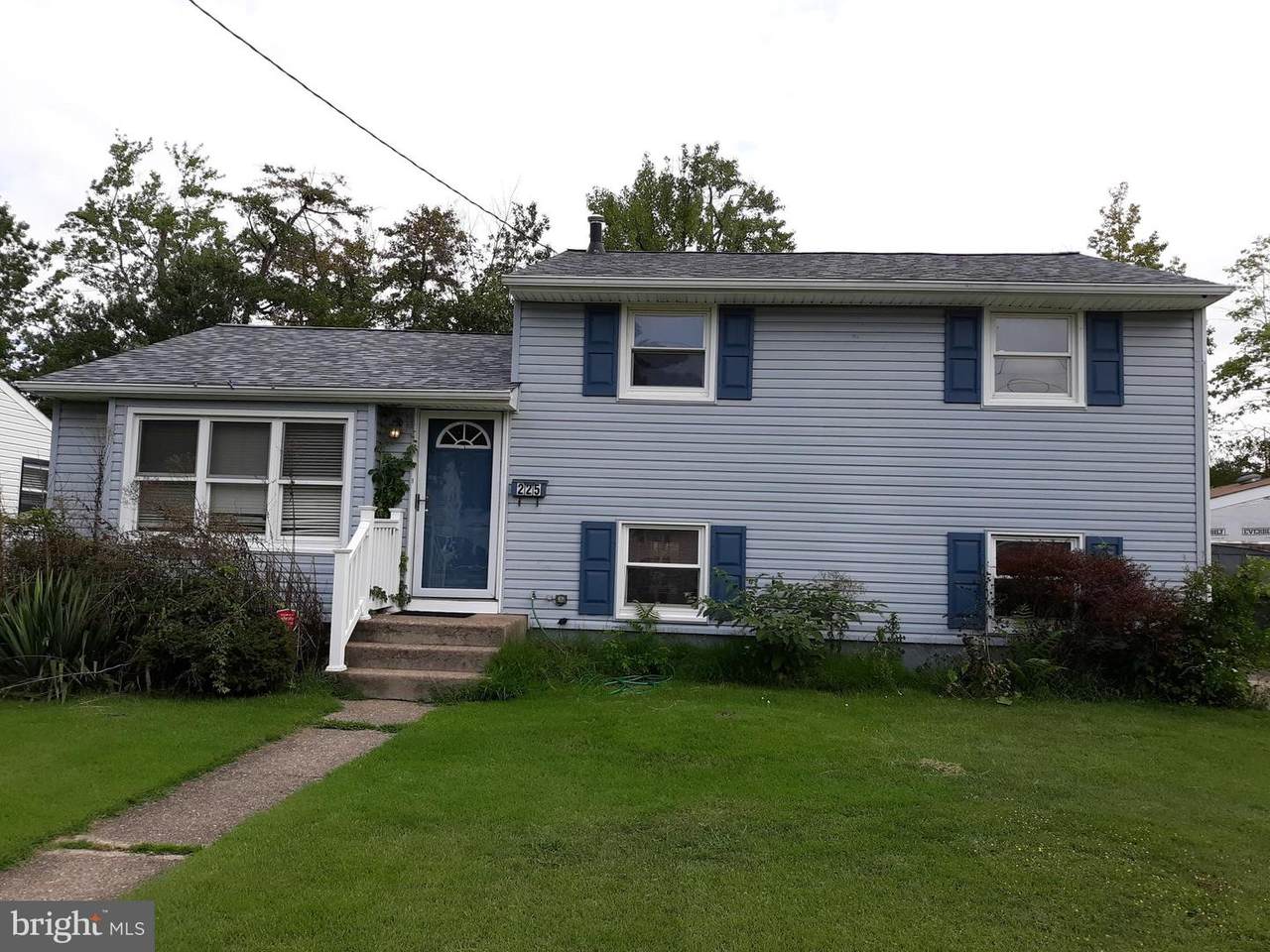 225 Marion Avenue - Photo 1