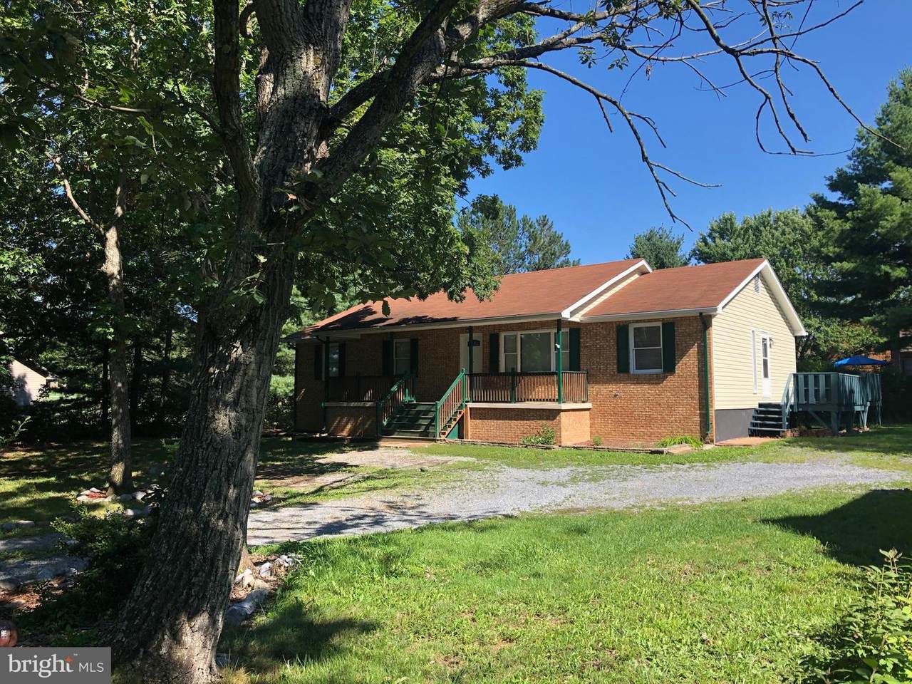 602 Lakeview - Photo 1
