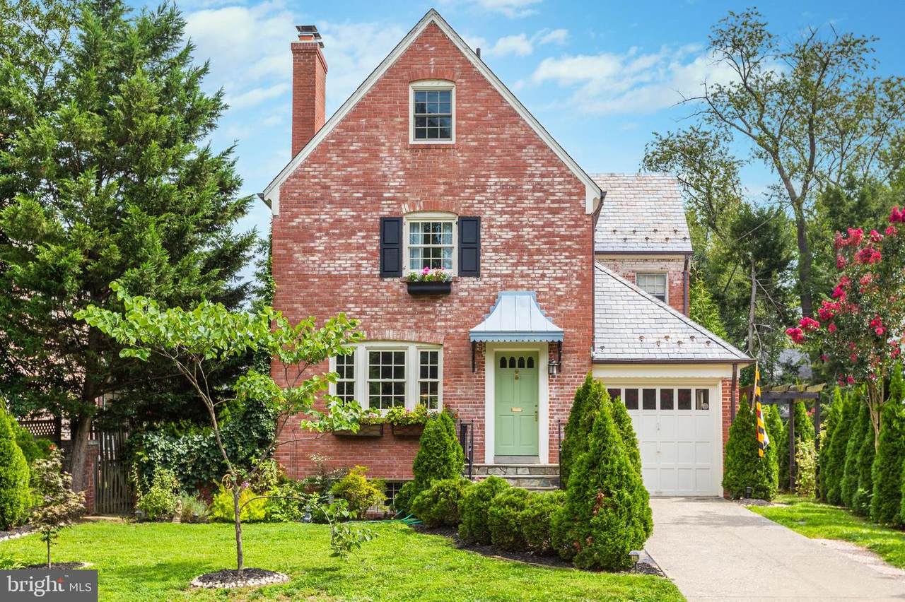 5229 Massachusetts Avenue - Photo 1