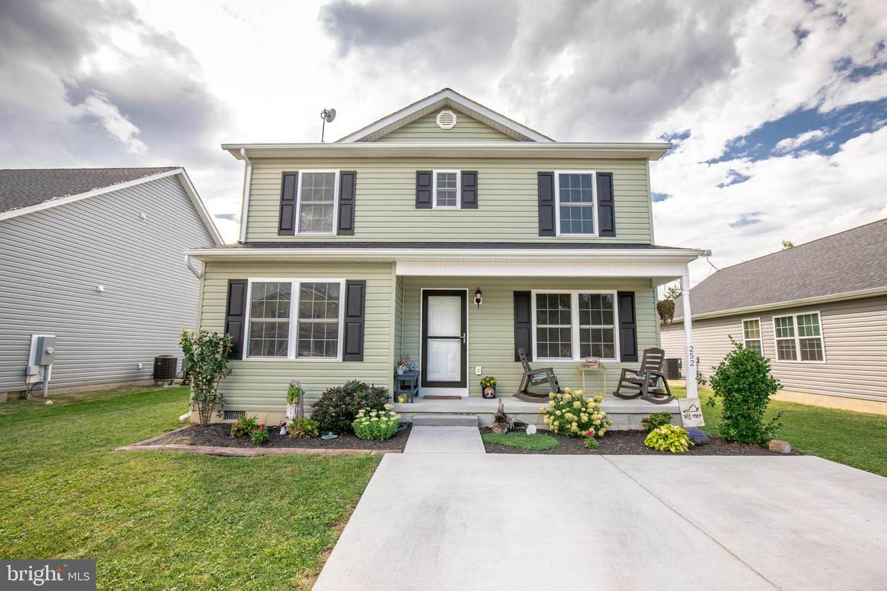 252 Loudoun Street - Photo 1