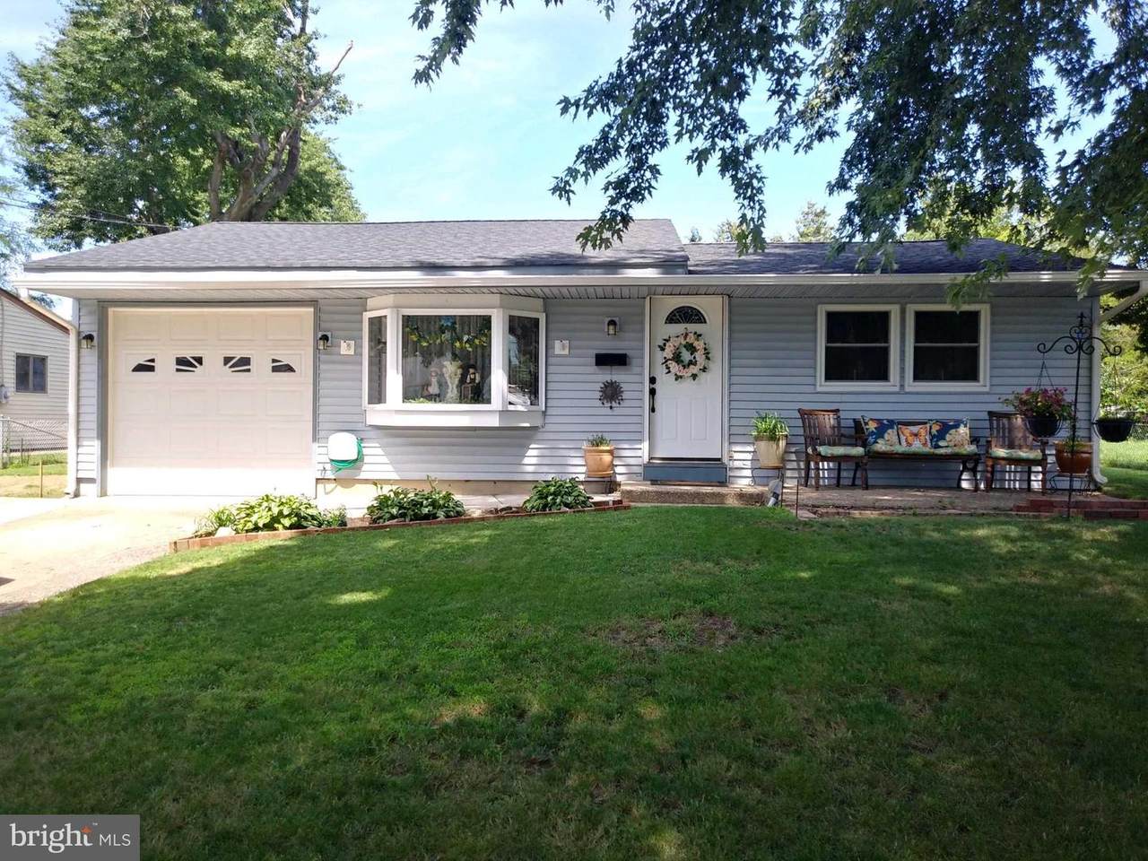 319 Collins Lane - Photo 1