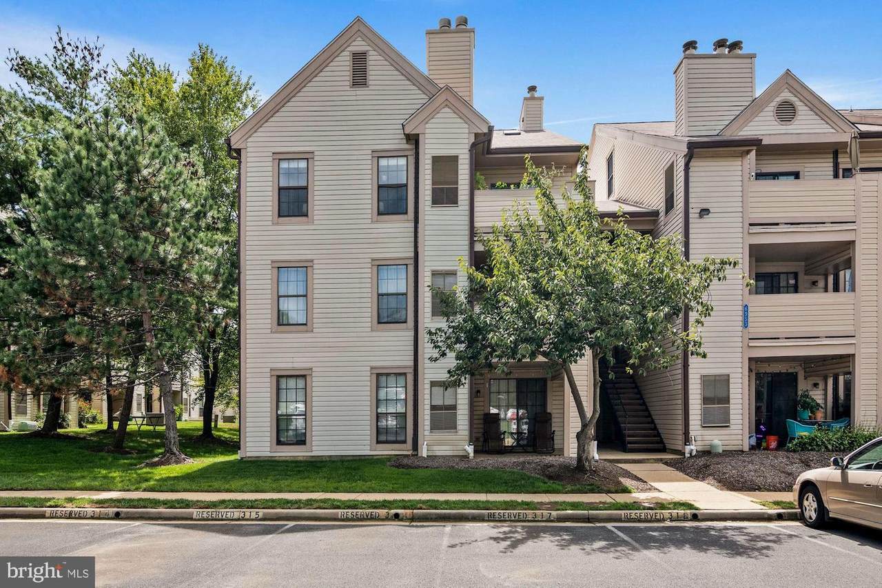 6951 Mary Caroline Circle - Photo 1