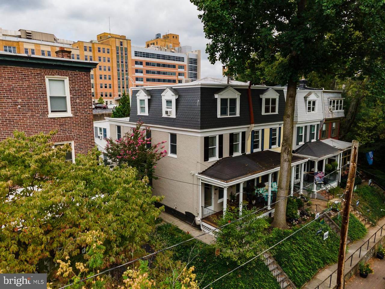 1405 West Street - Photo 1