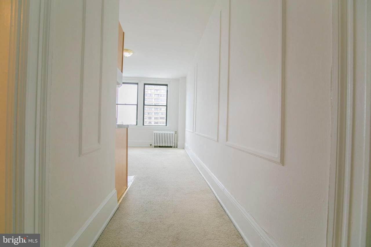 1324 Locust Street - Photo 1
