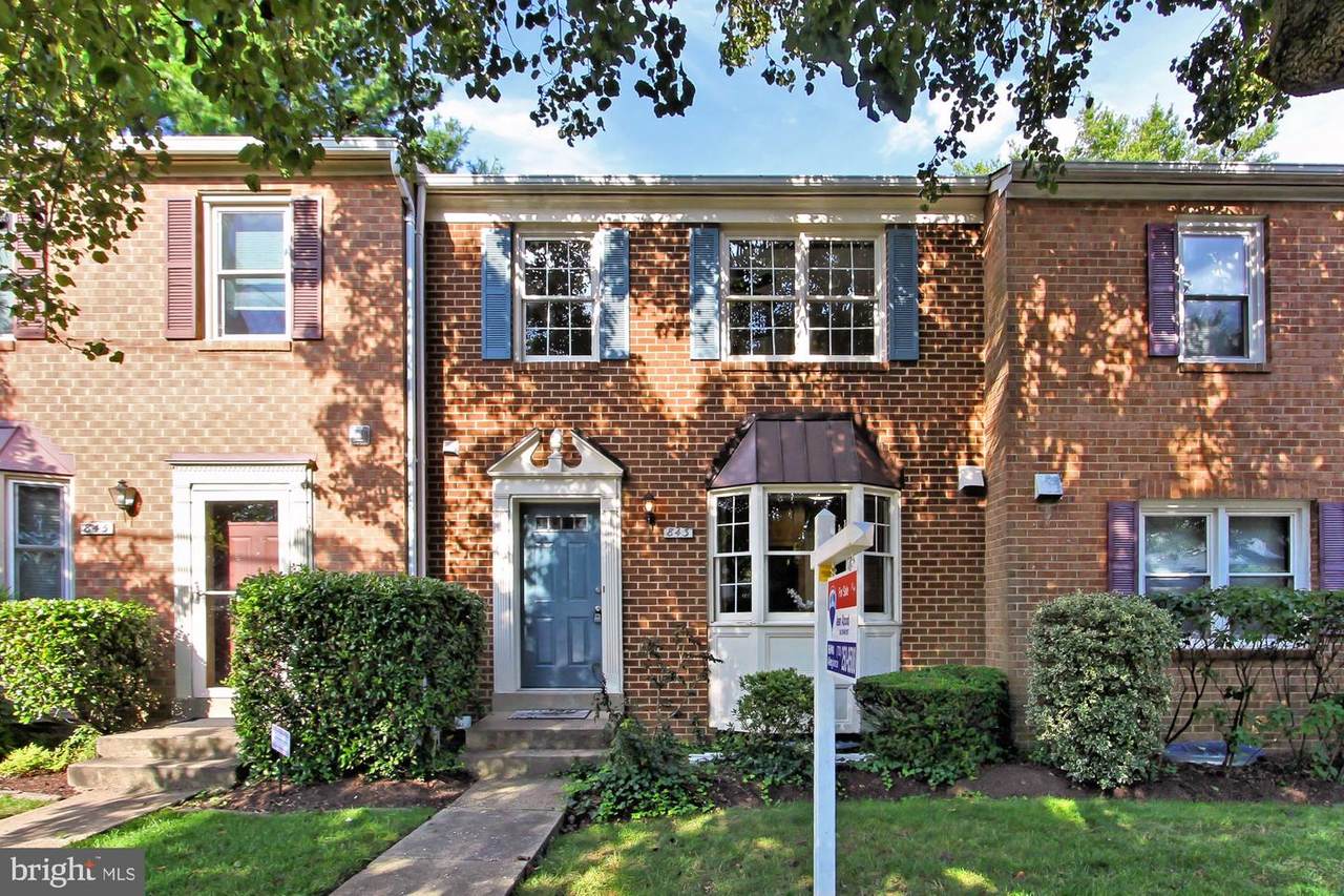 843 Greenbrier Street - Photo 1