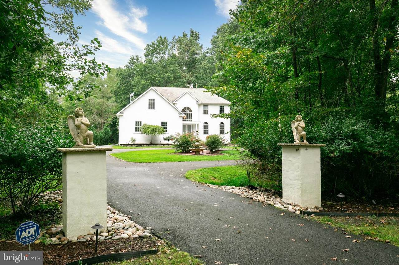 499 Elmwood Road - Photo 1