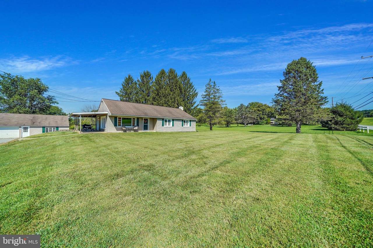 3180 Manor Road - Photo 1