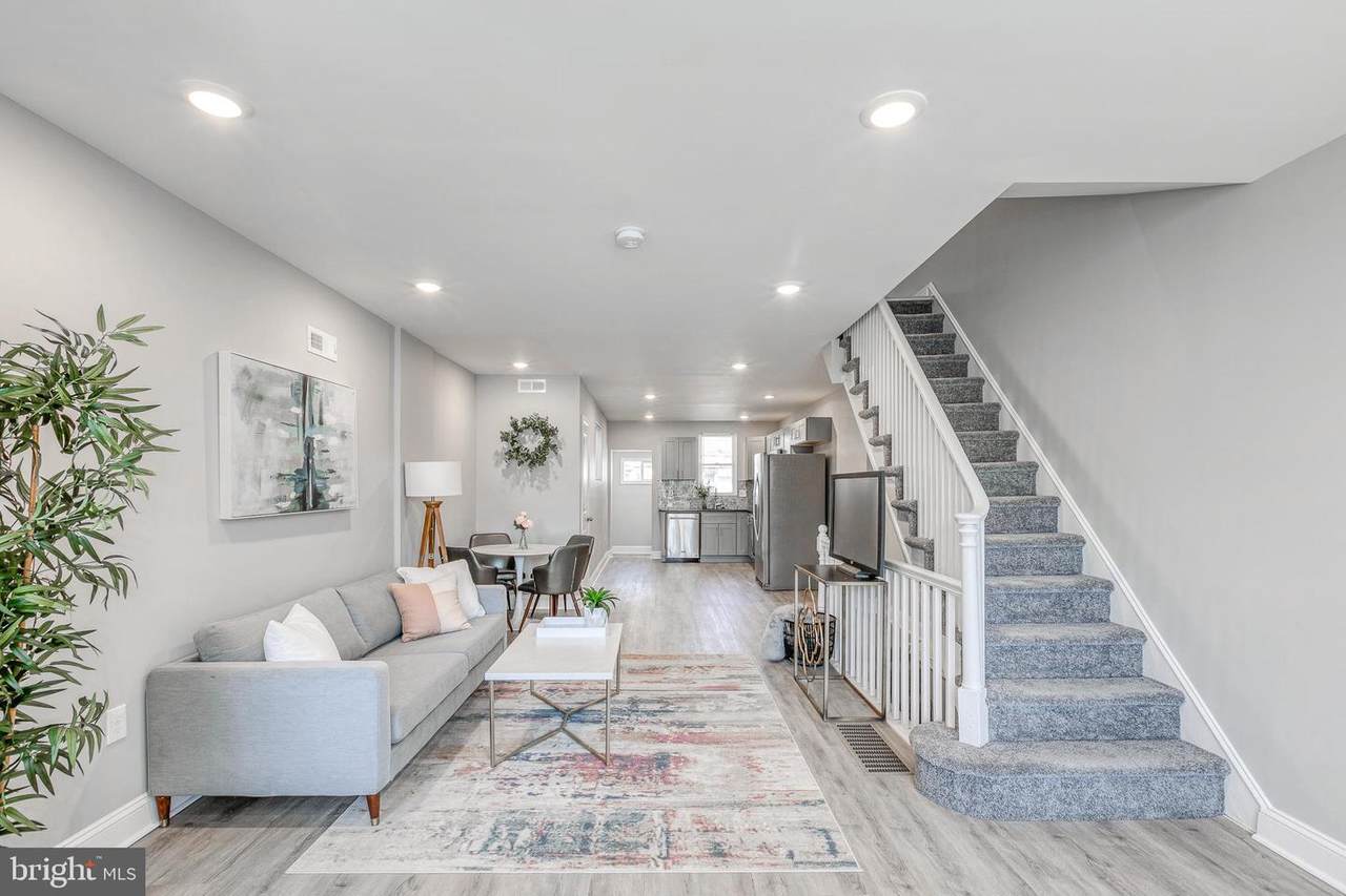 95 Spencer Street - Photo 1