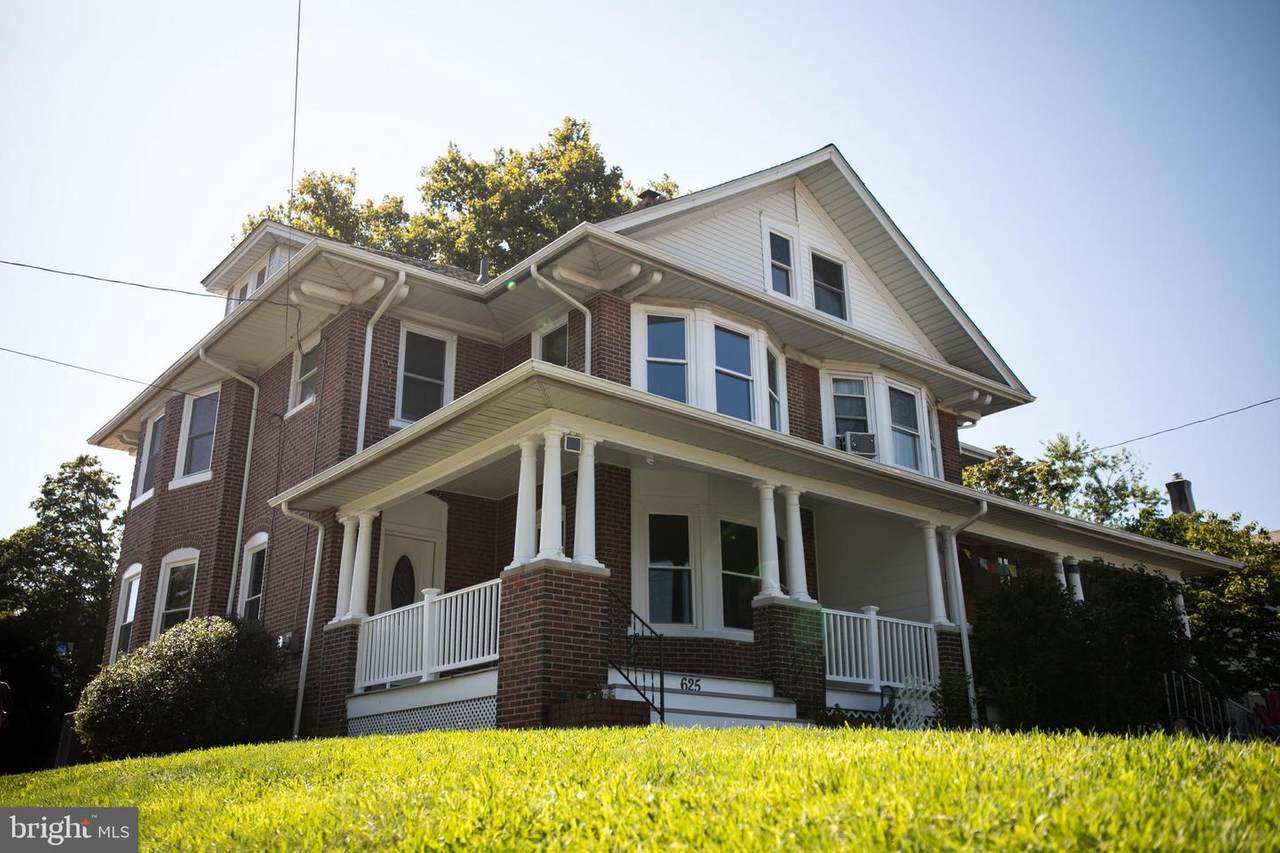 625 Walnut Street - Photo 1