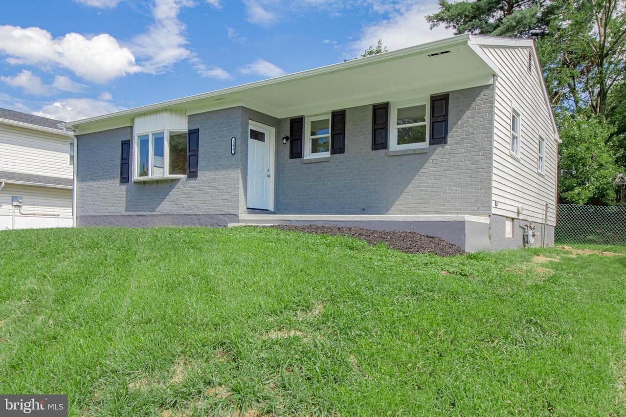 144 Edinburgh Drive - Photo 1
