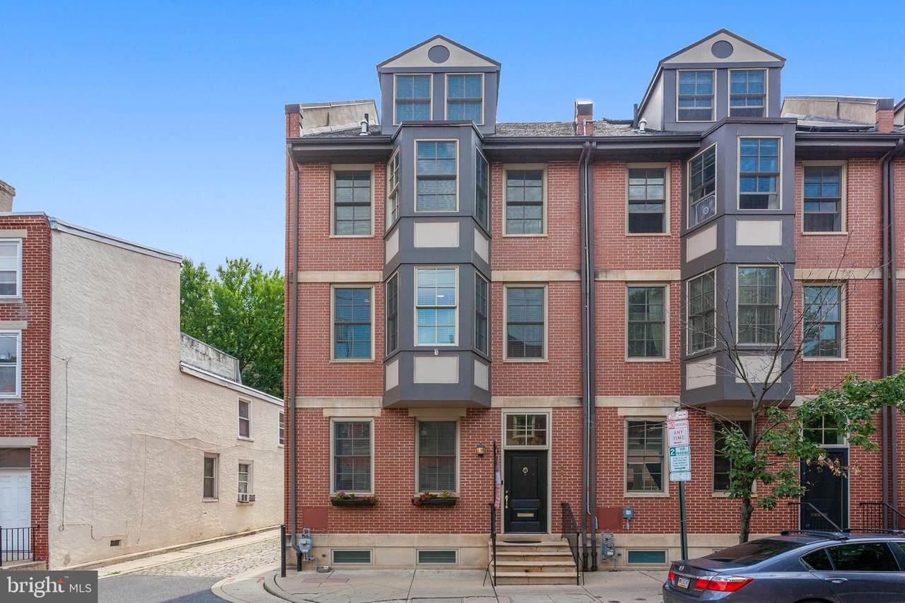 927 2ND Street - Photo 1