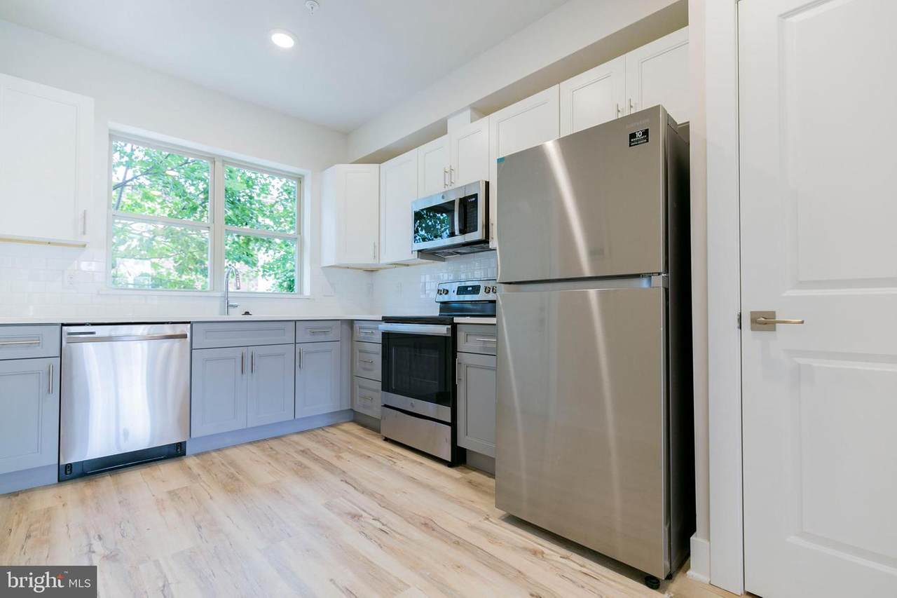 2522 Howard Street - Photo 1