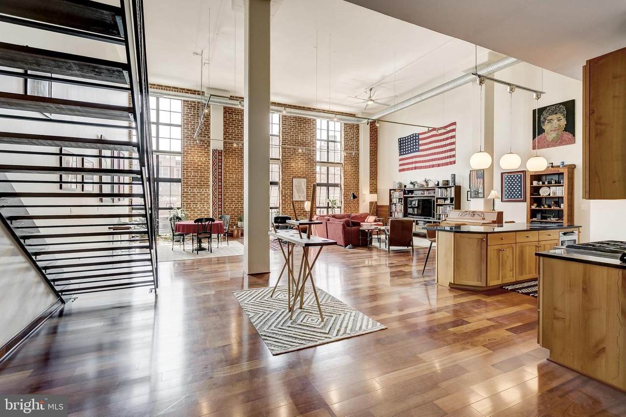 1220 Bank Street - Photo 1