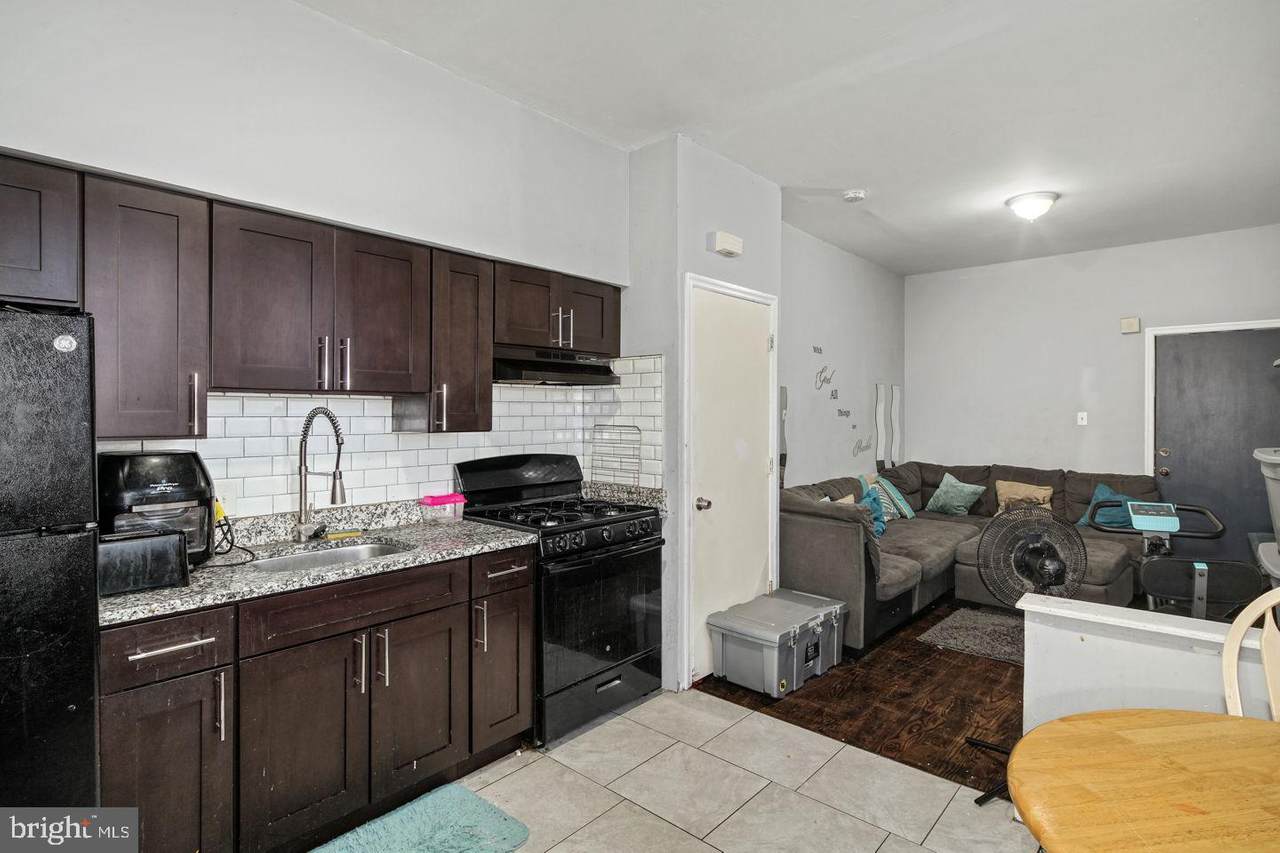 2216 Tioga Street - Photo 1