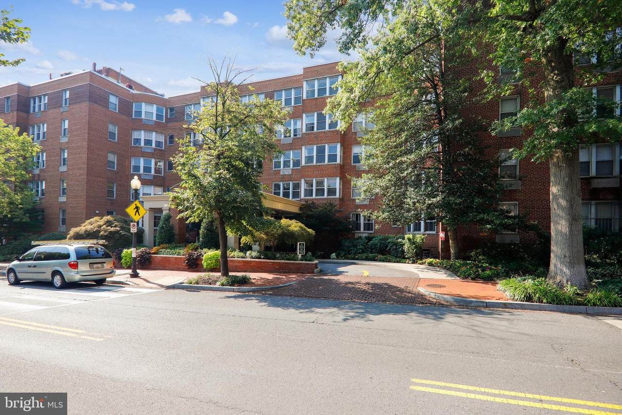 2500 Q Street - Photo 1