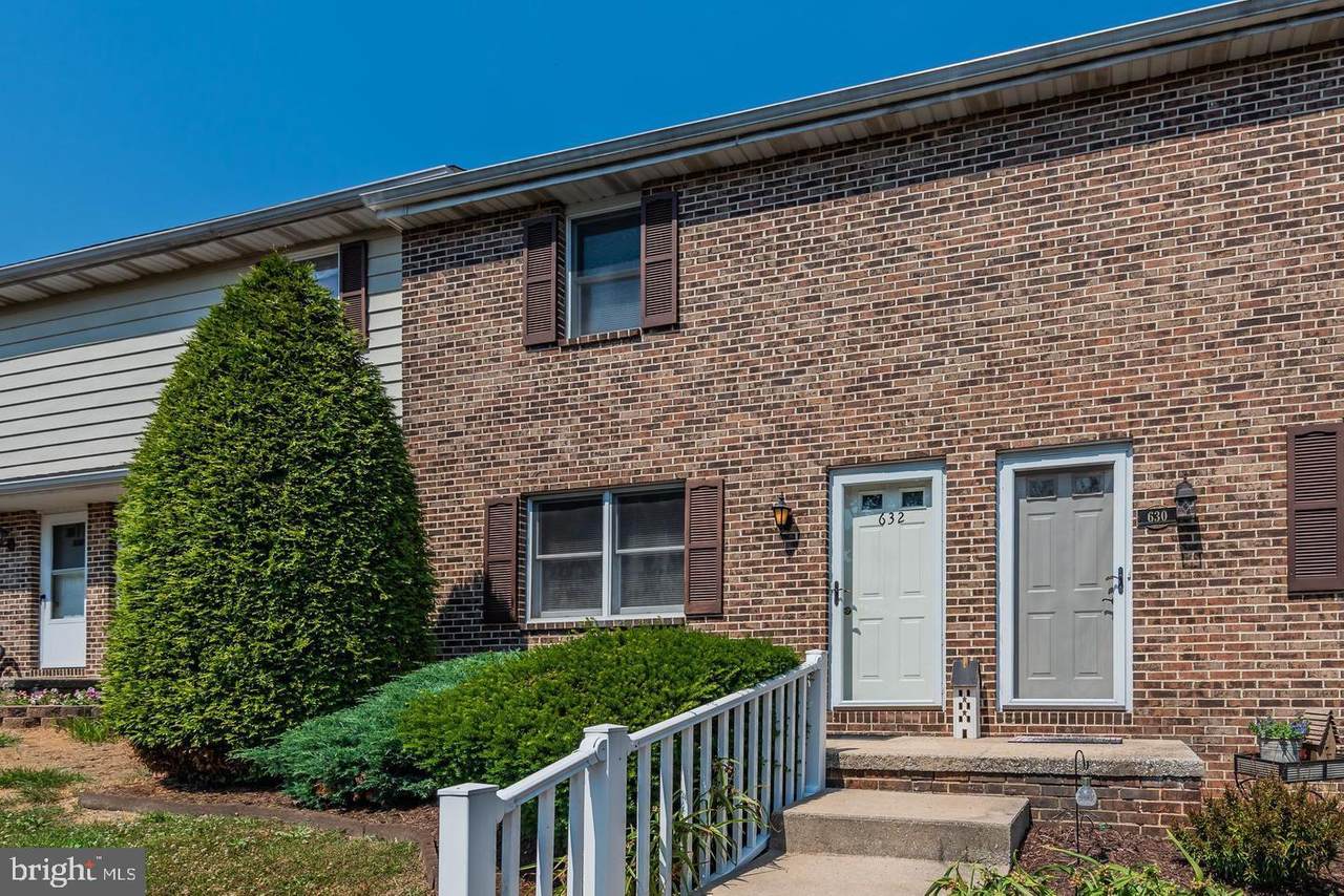 632 Gates Lane - Photo 1