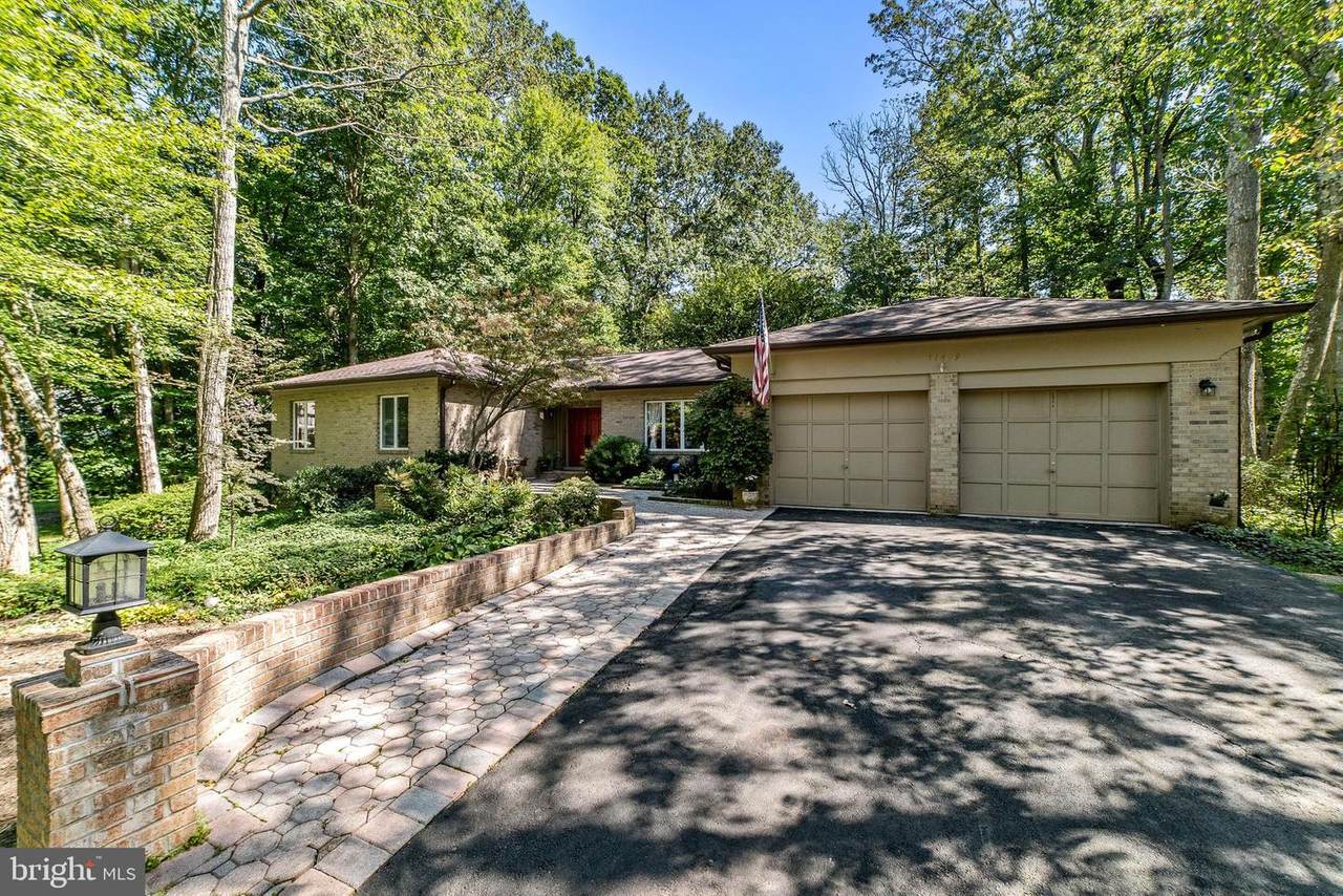 11409 Jordan Lane - Photo 1