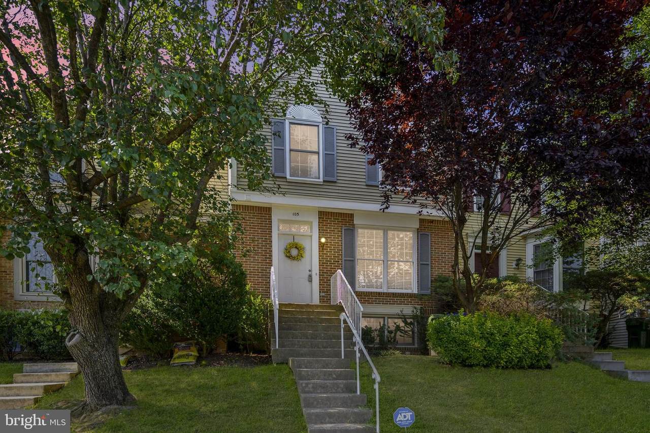 105 Batley Court - Photo 1