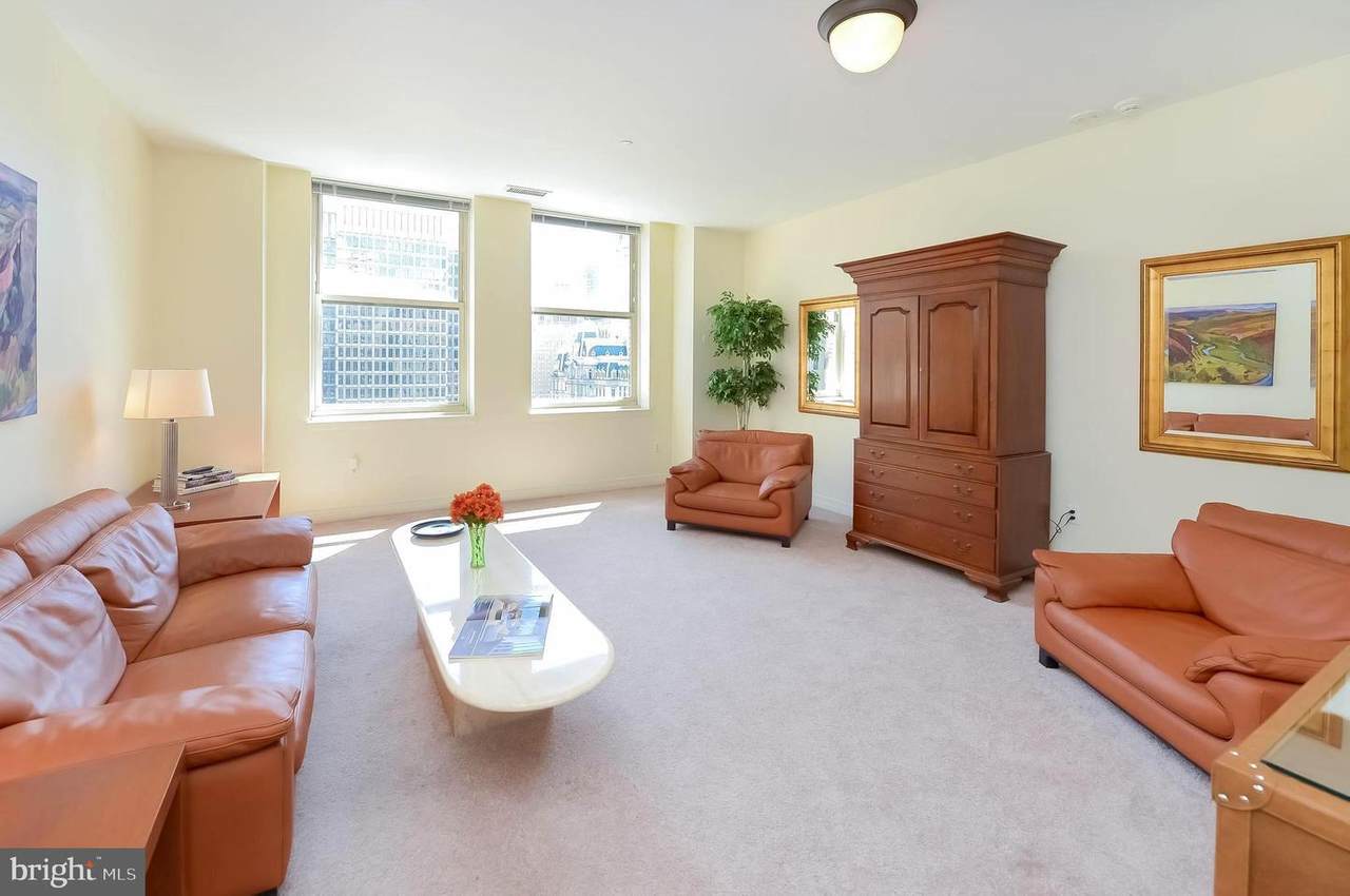 1600-18 Arch Street - Photo 1