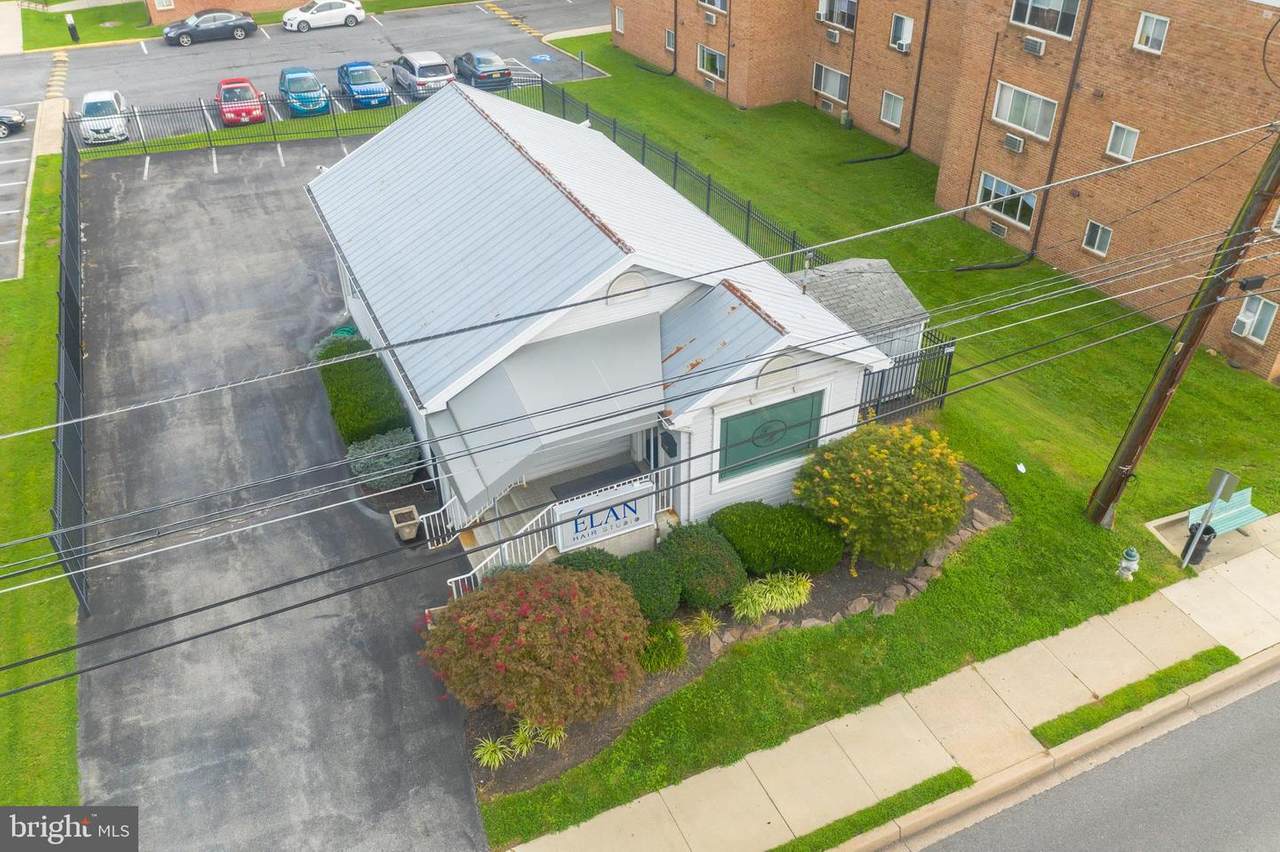 529 Frederick Avenue - Photo 1
