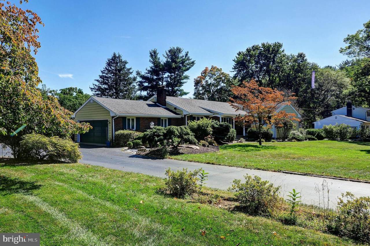 190 Spring Beauty Drive - Photo 1