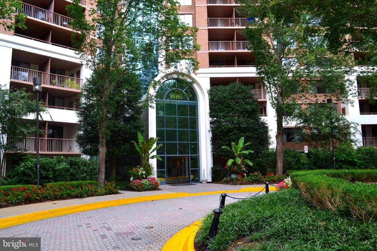 10101 Grosvenor Place - Photo 1