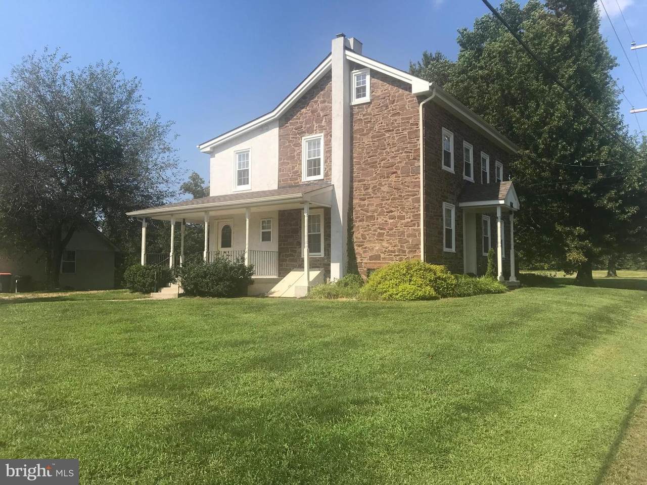 1611 Whitehall Road - Photo 1