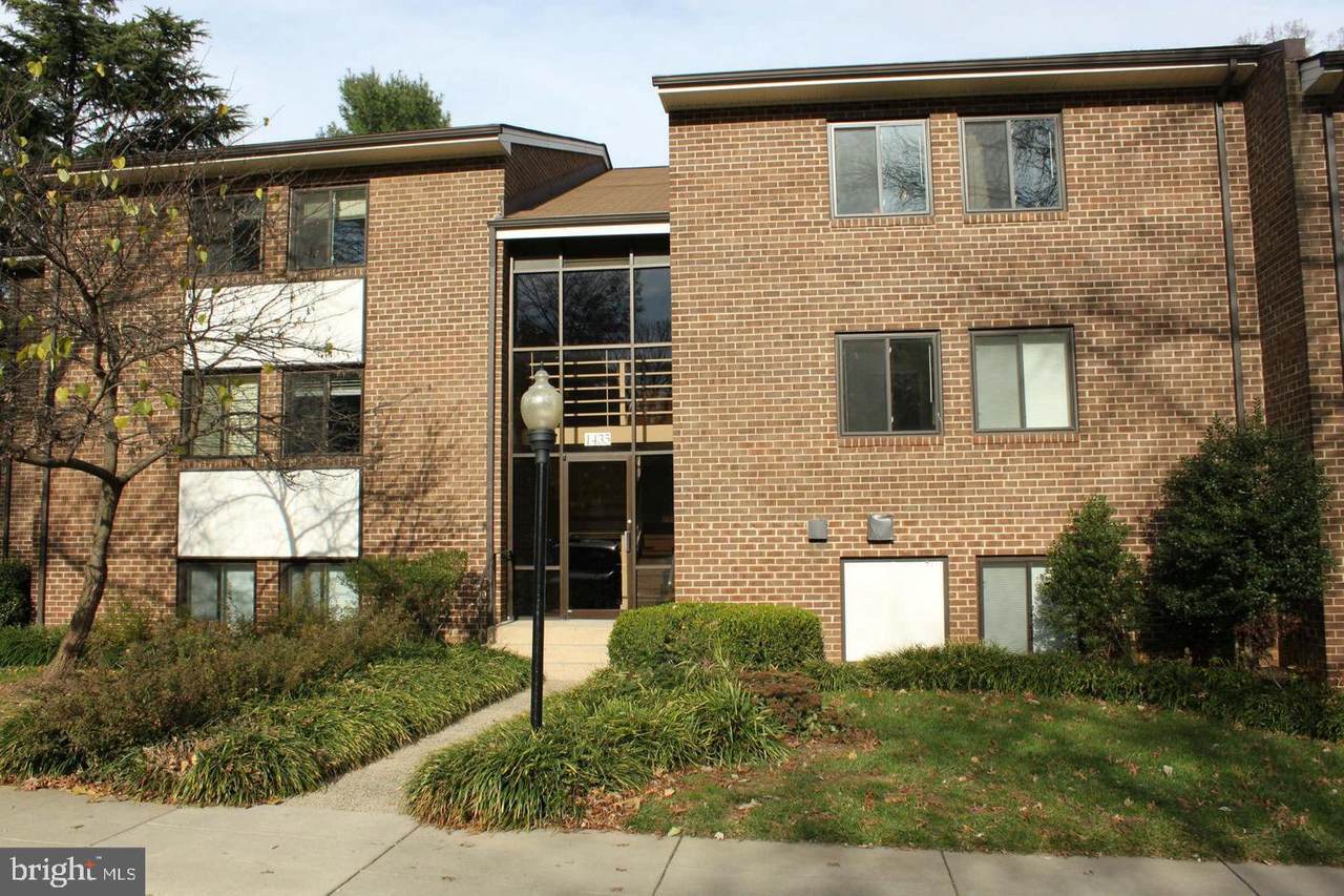 1435 Northgate Square - Photo 1