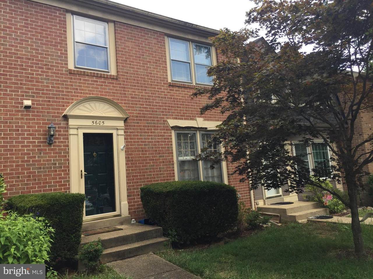 5605 Sutherland Court - Photo 1