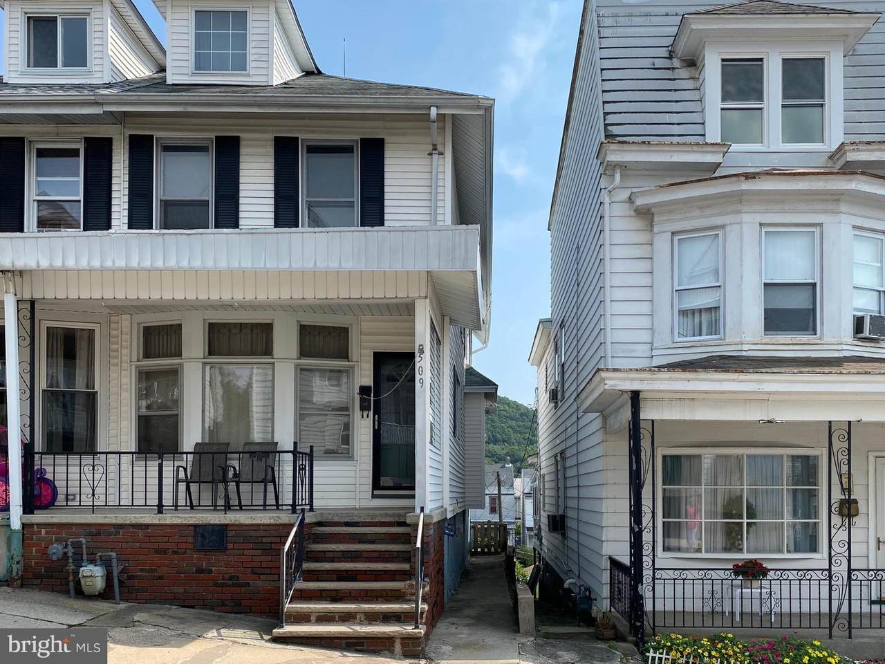 509 Ridge Avenue - Photo 1