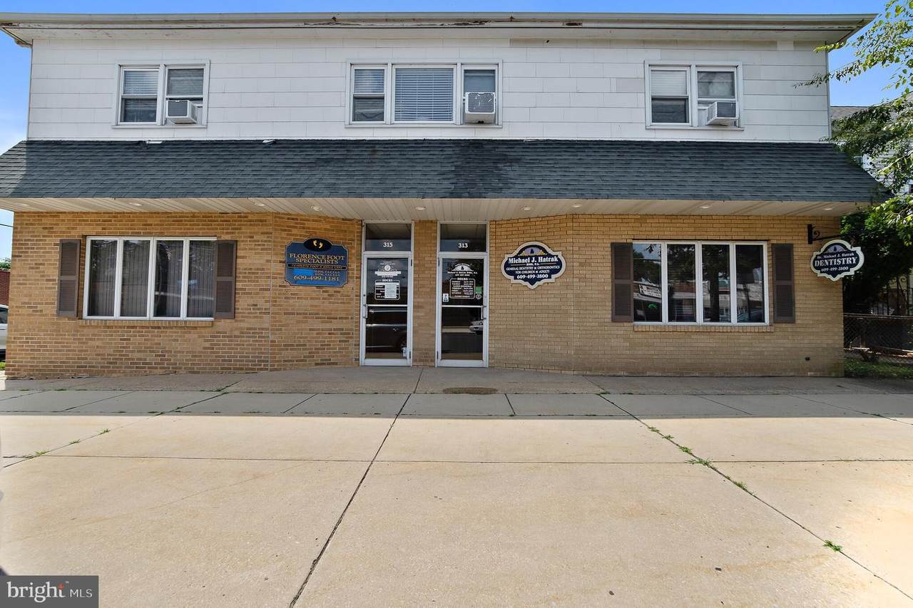 315 Broad Street - Photo 1