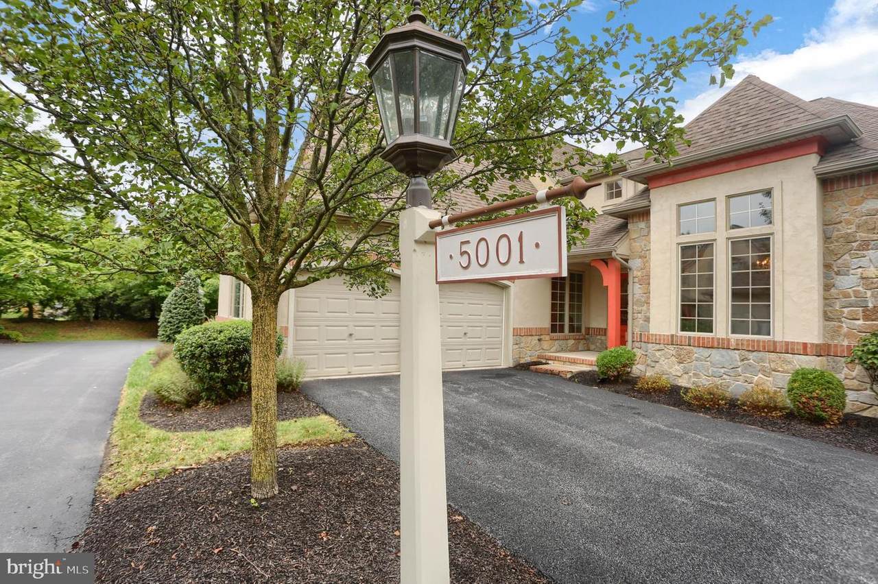 5001 Amelias Path - Photo 1