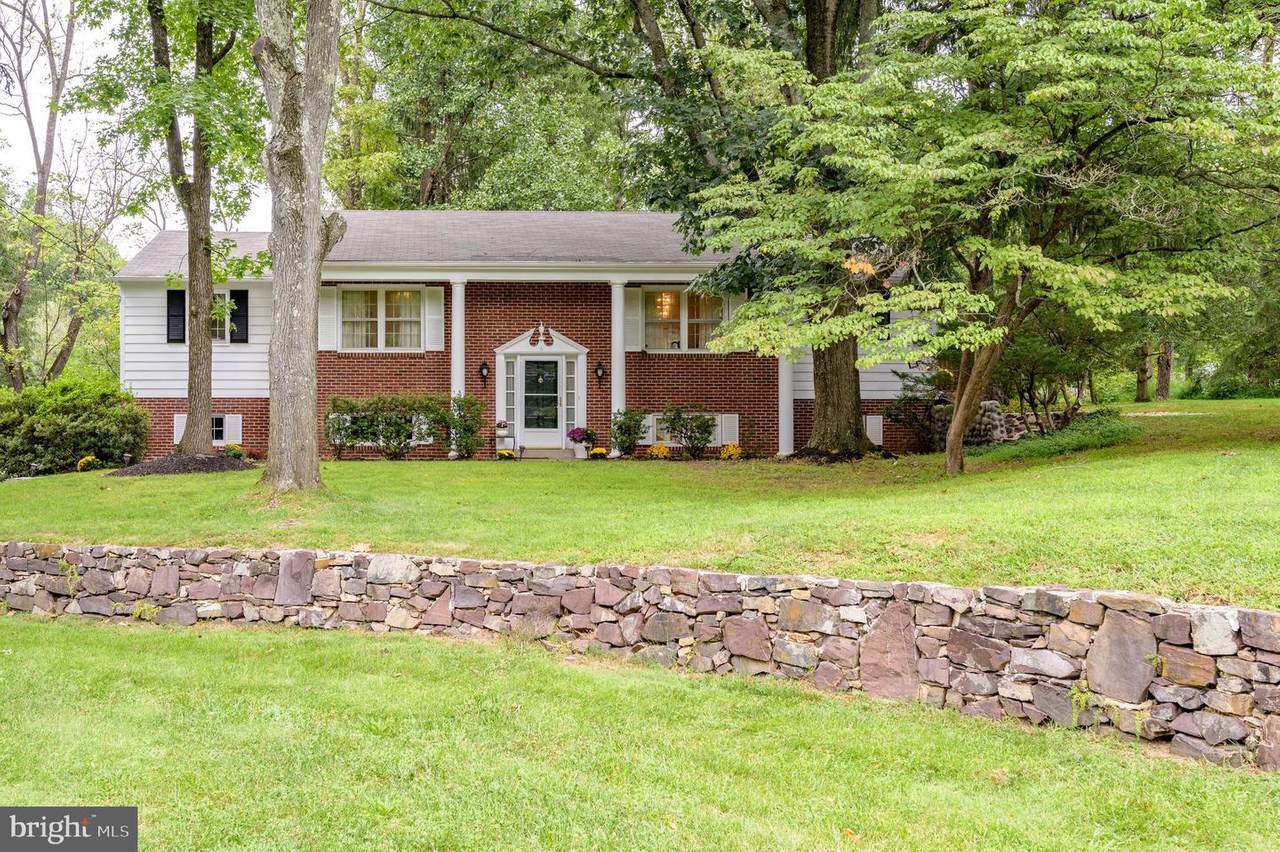 67 Pebble Woods Drive - Photo 1