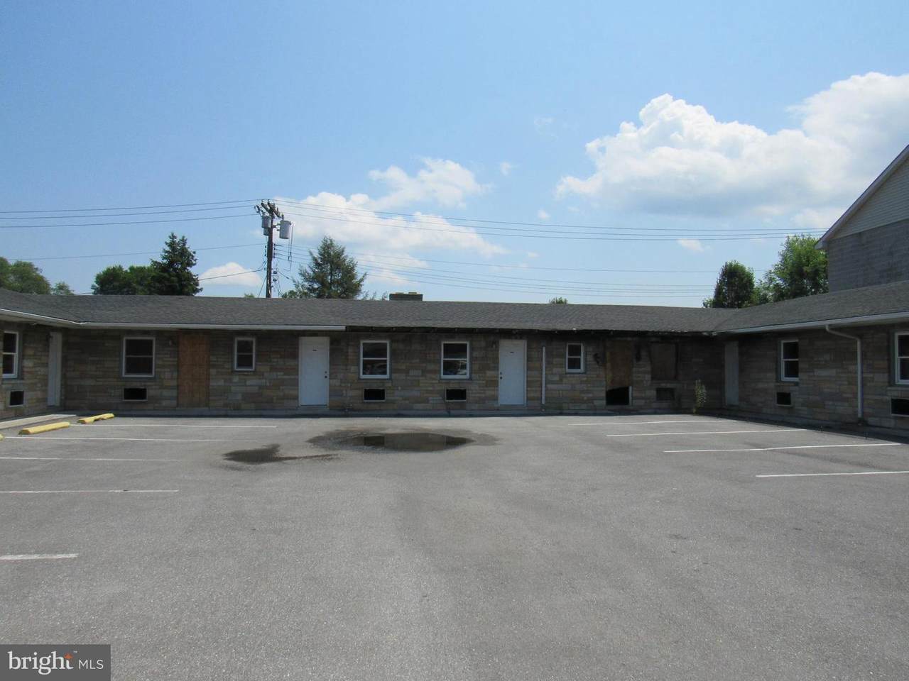 416 Royal Avenue - Photo 1