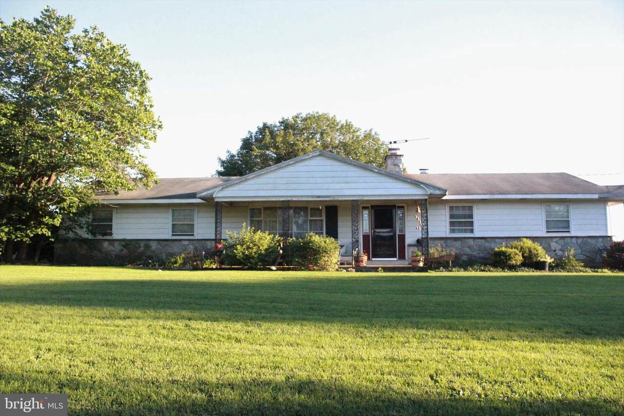 5054 Old Philadelphia Pike - Photo 1