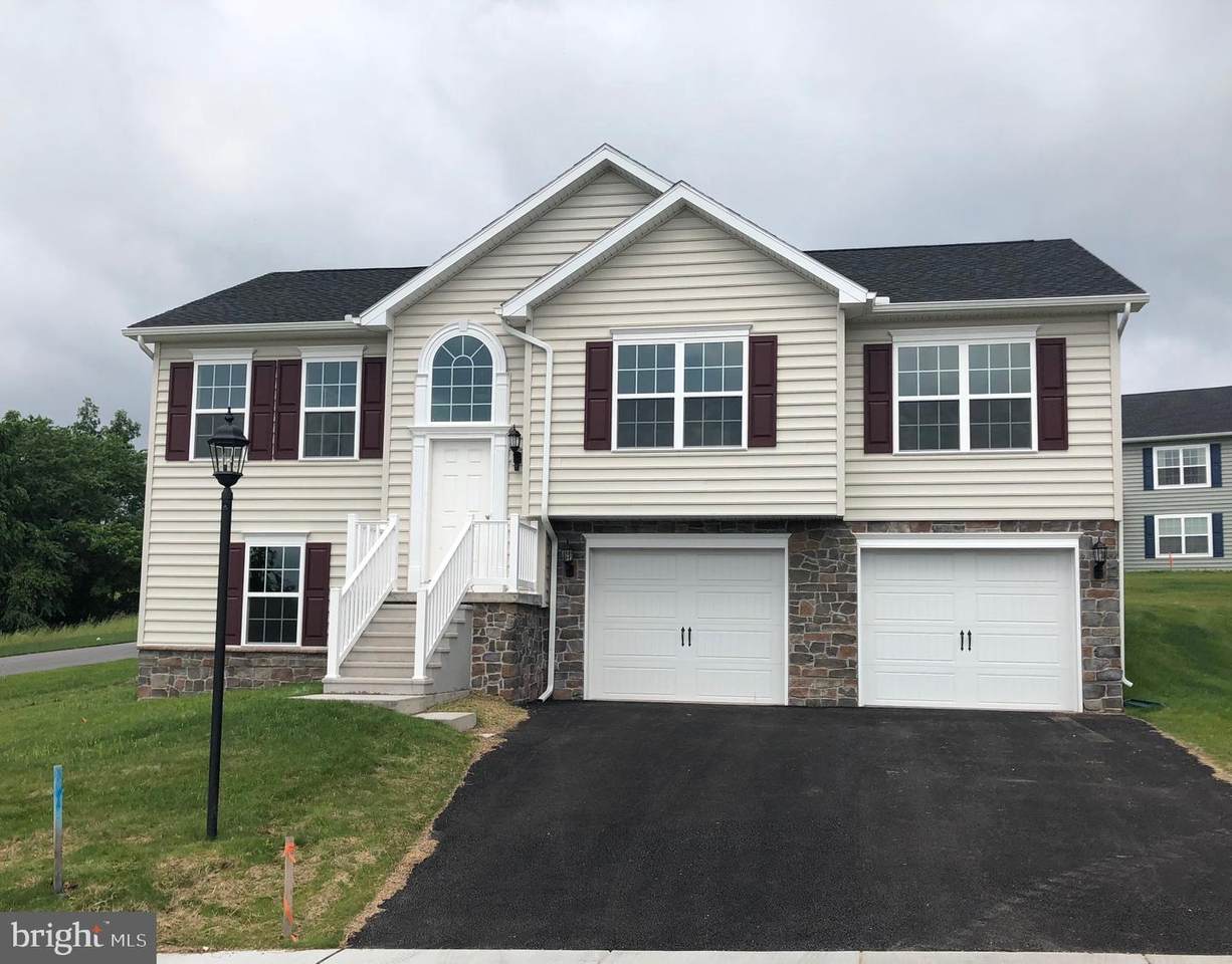 70 Fox Run - Photo 1