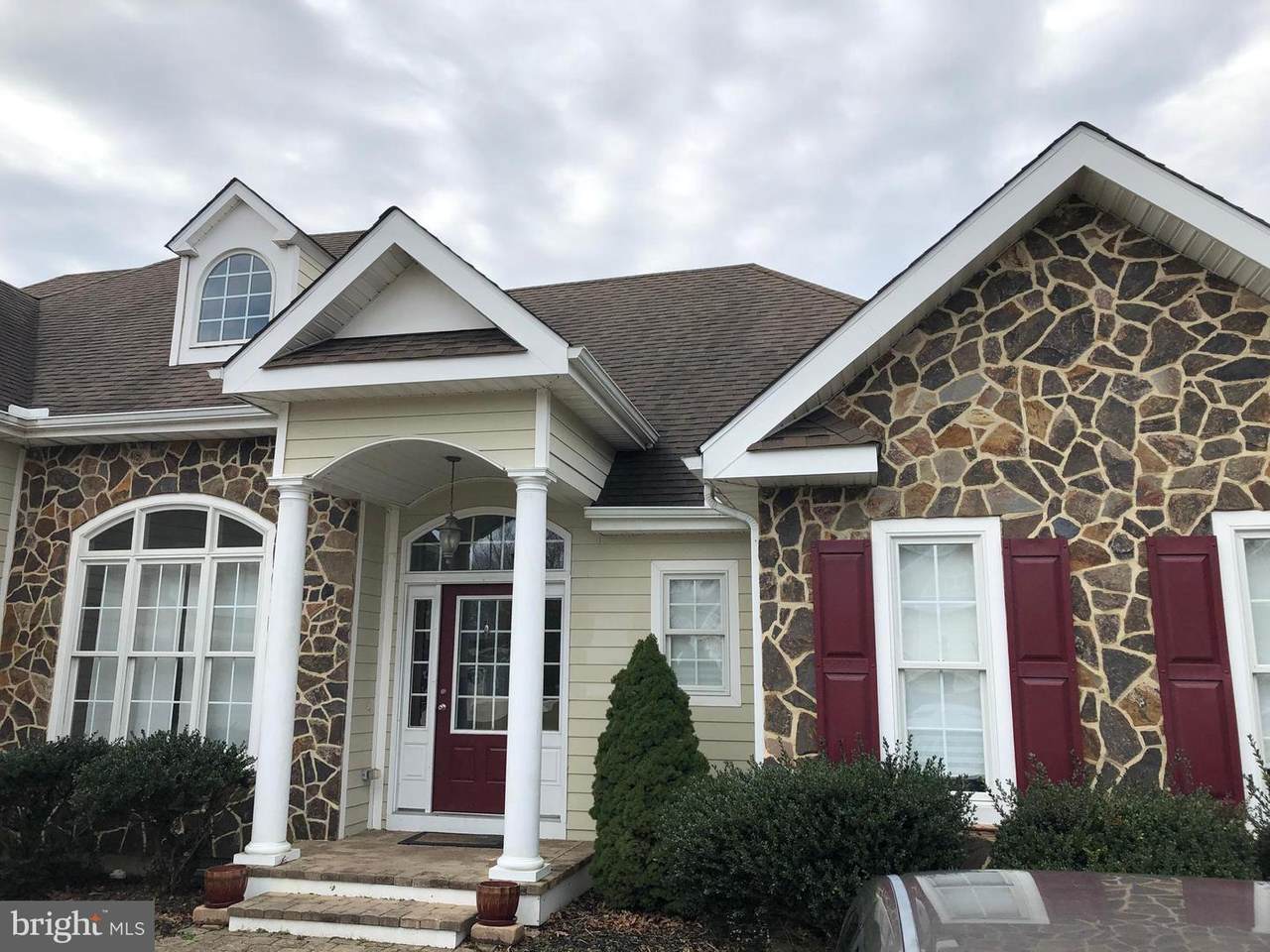 152 Buckingham Drive - Photo 1