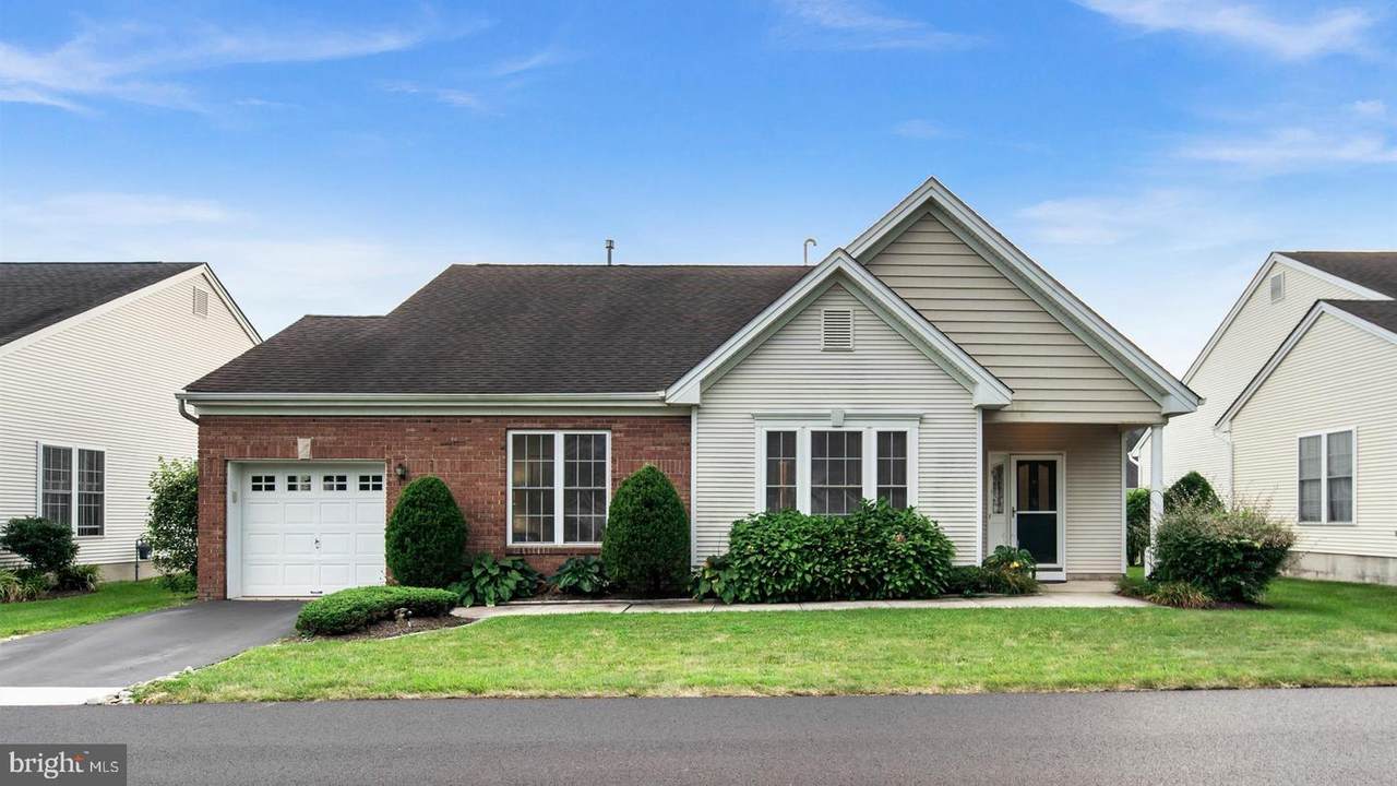 39 Mockingbird Drive - Photo 1