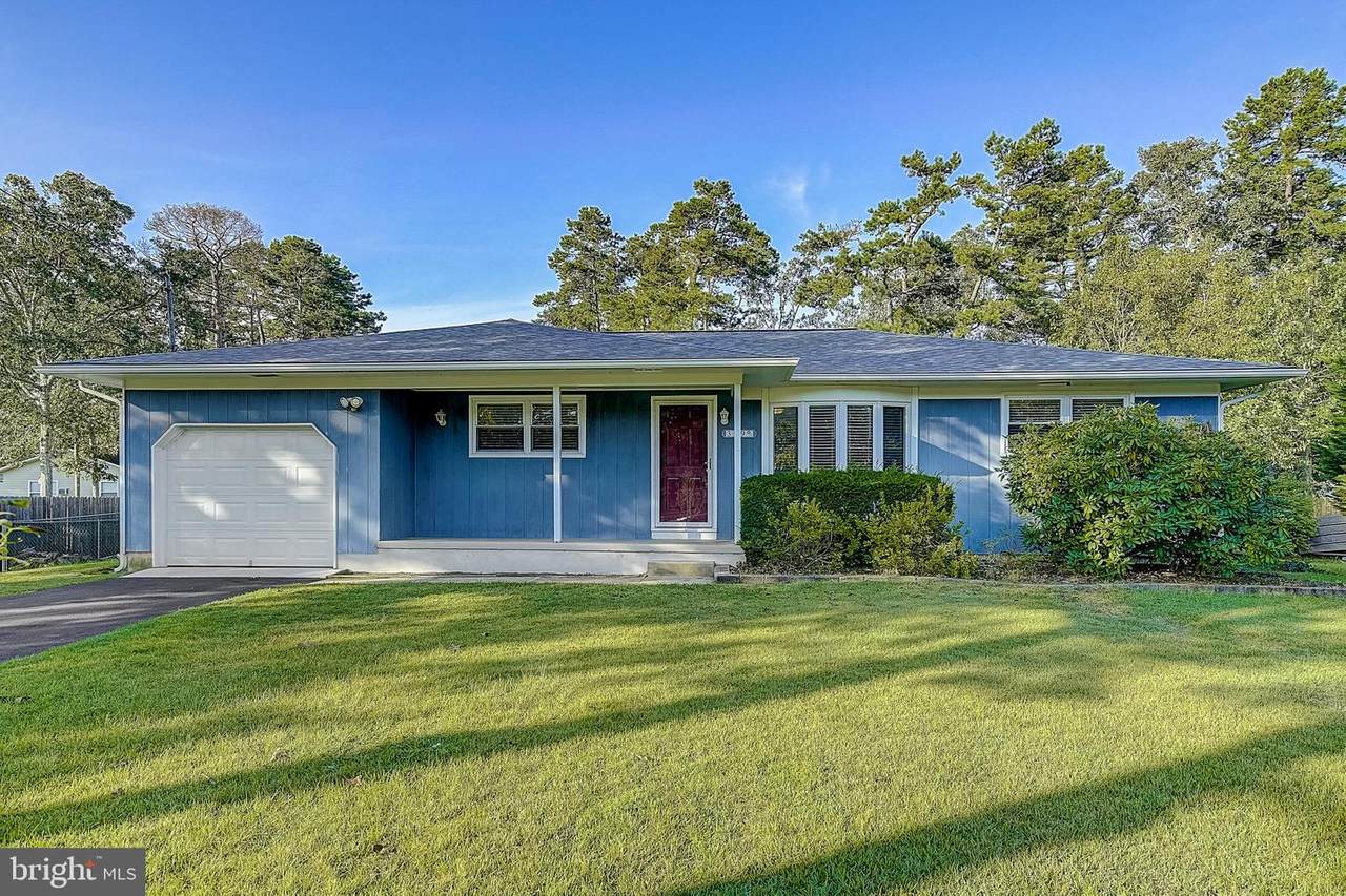 319 Collings Drive - Photo 1