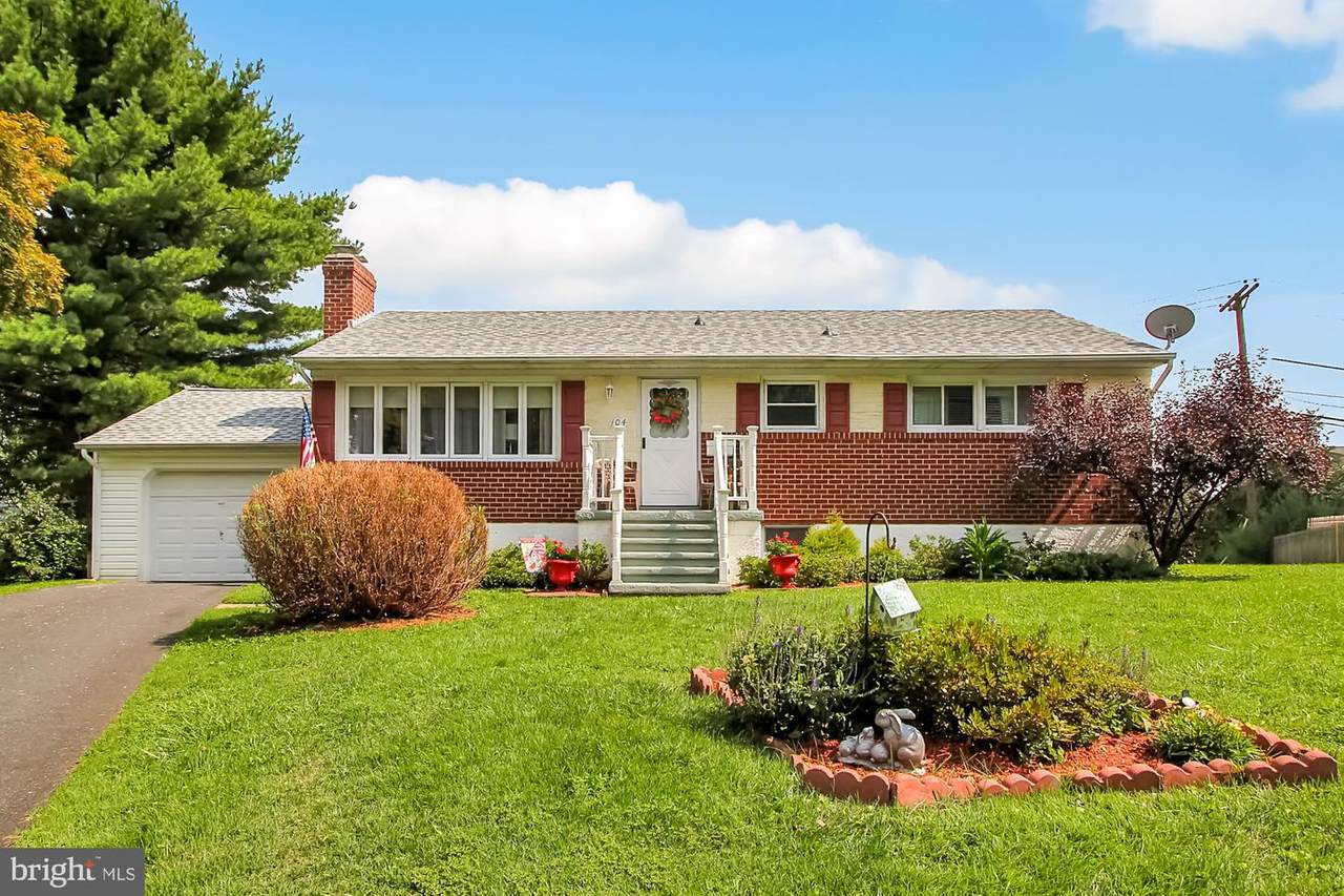 104 Dublin Court - Photo 1