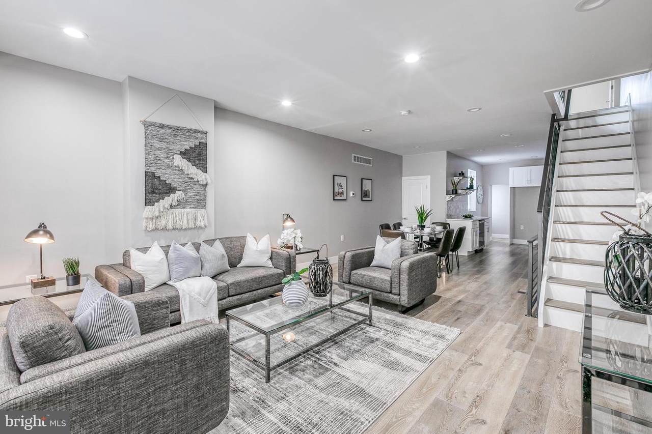 1530 26TH Street - Photo 1