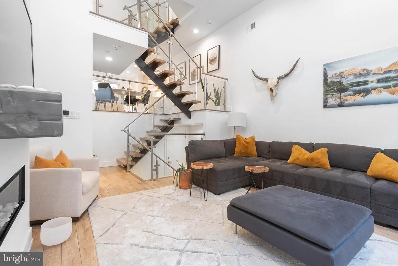 1503 Palethorp - Photo 1