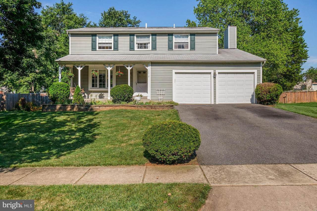 17412 Taunton Drive - Photo 1