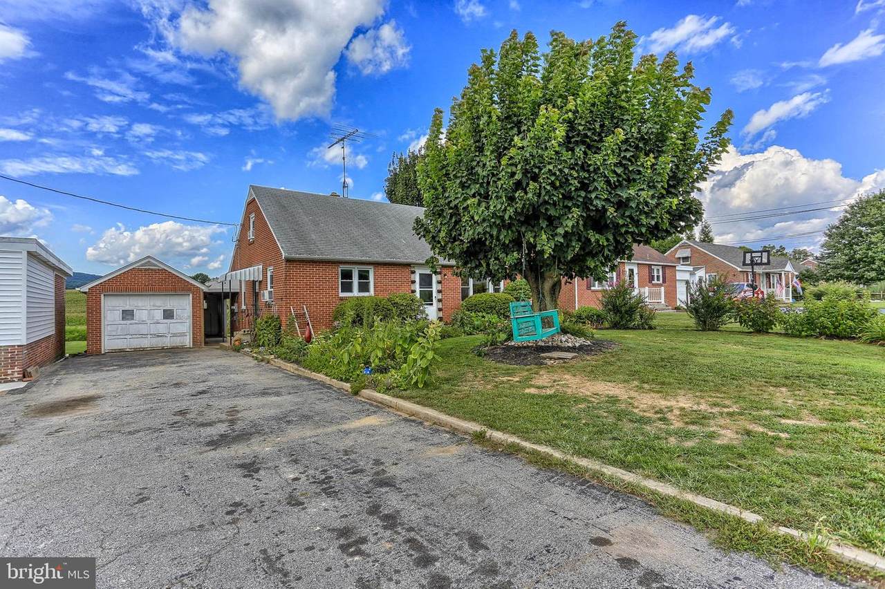 6585 York Road - Photo 1