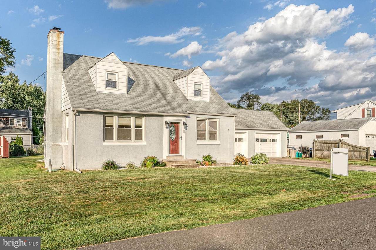 9271 Reed Avenue - Photo 1